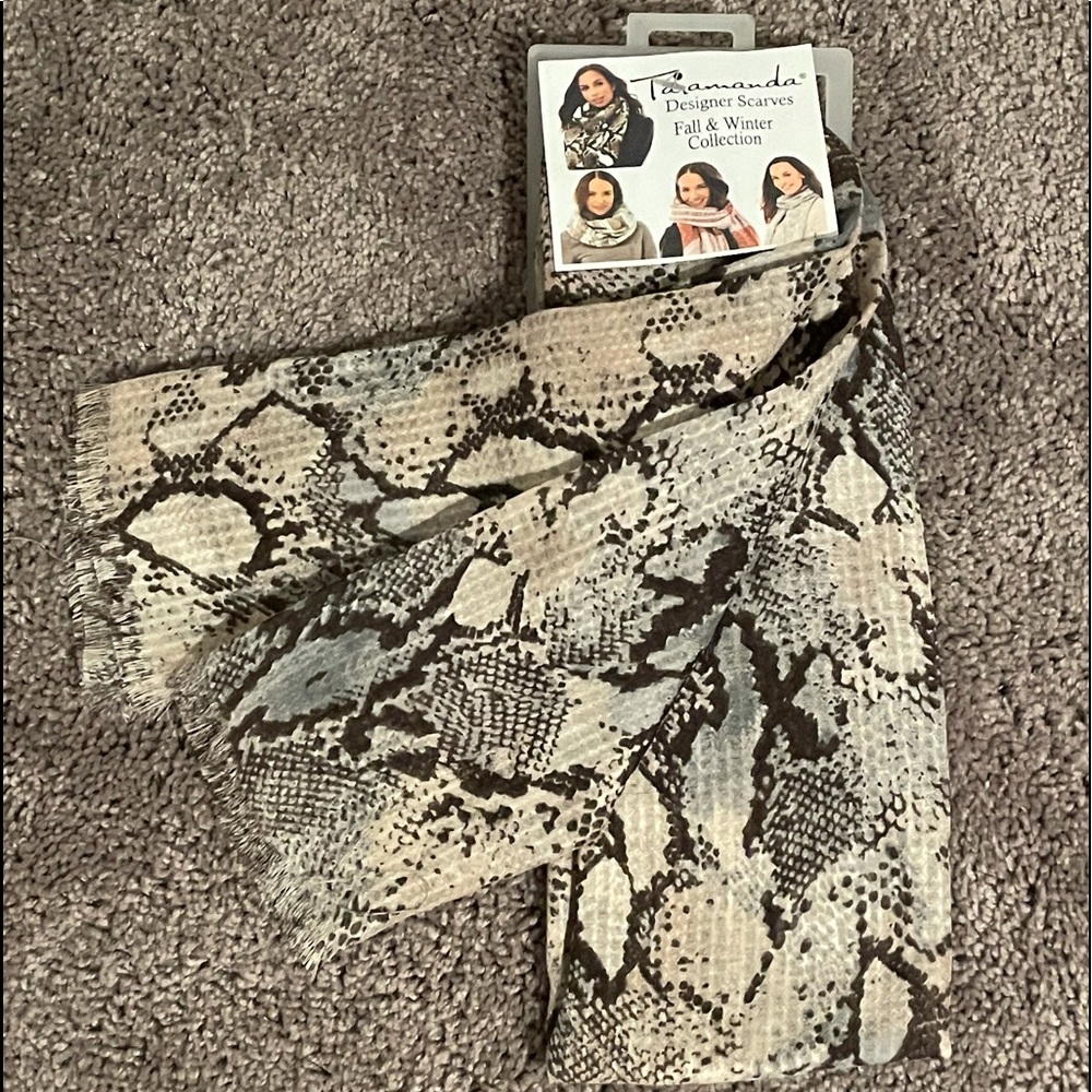 New Women’s Fall/Winter Scarf